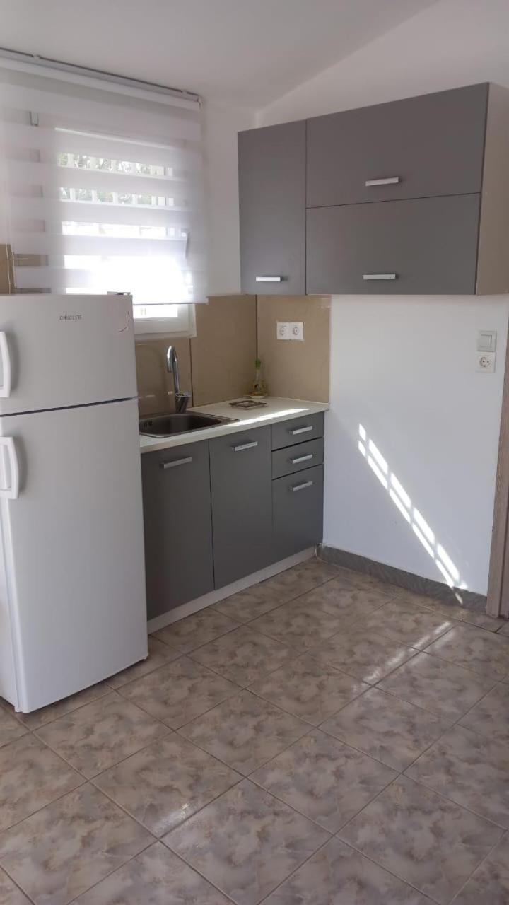 Marjo House Διαμέρισμα Αρτέμιδα Εξωτερικό φωτογραφία